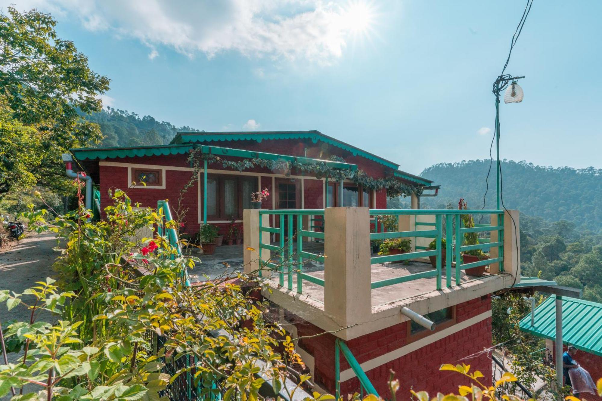 Blue Magpie- Himalayan Experience In Local Living * Mukteshwar