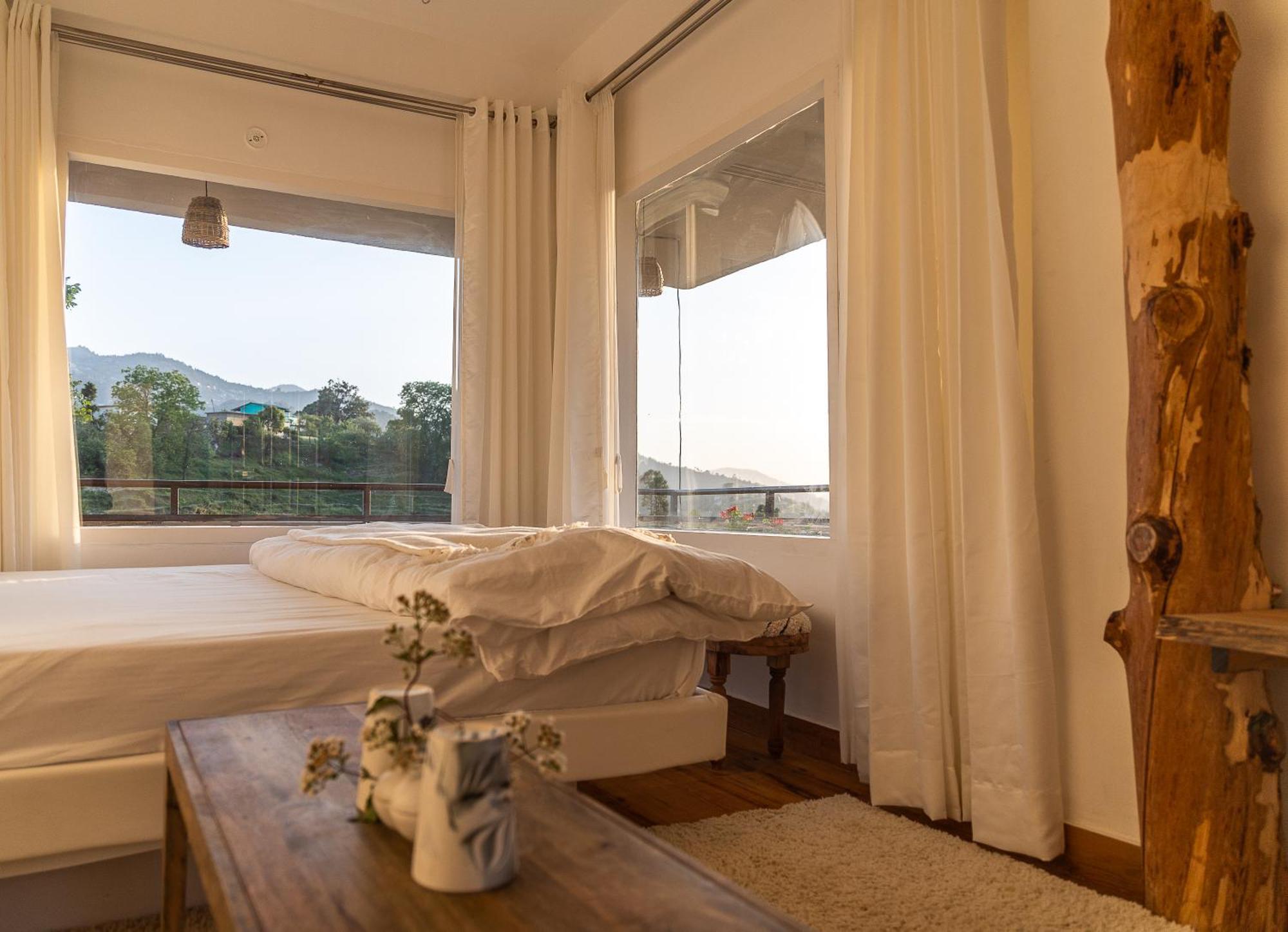 Stays 3* Mukteshwar