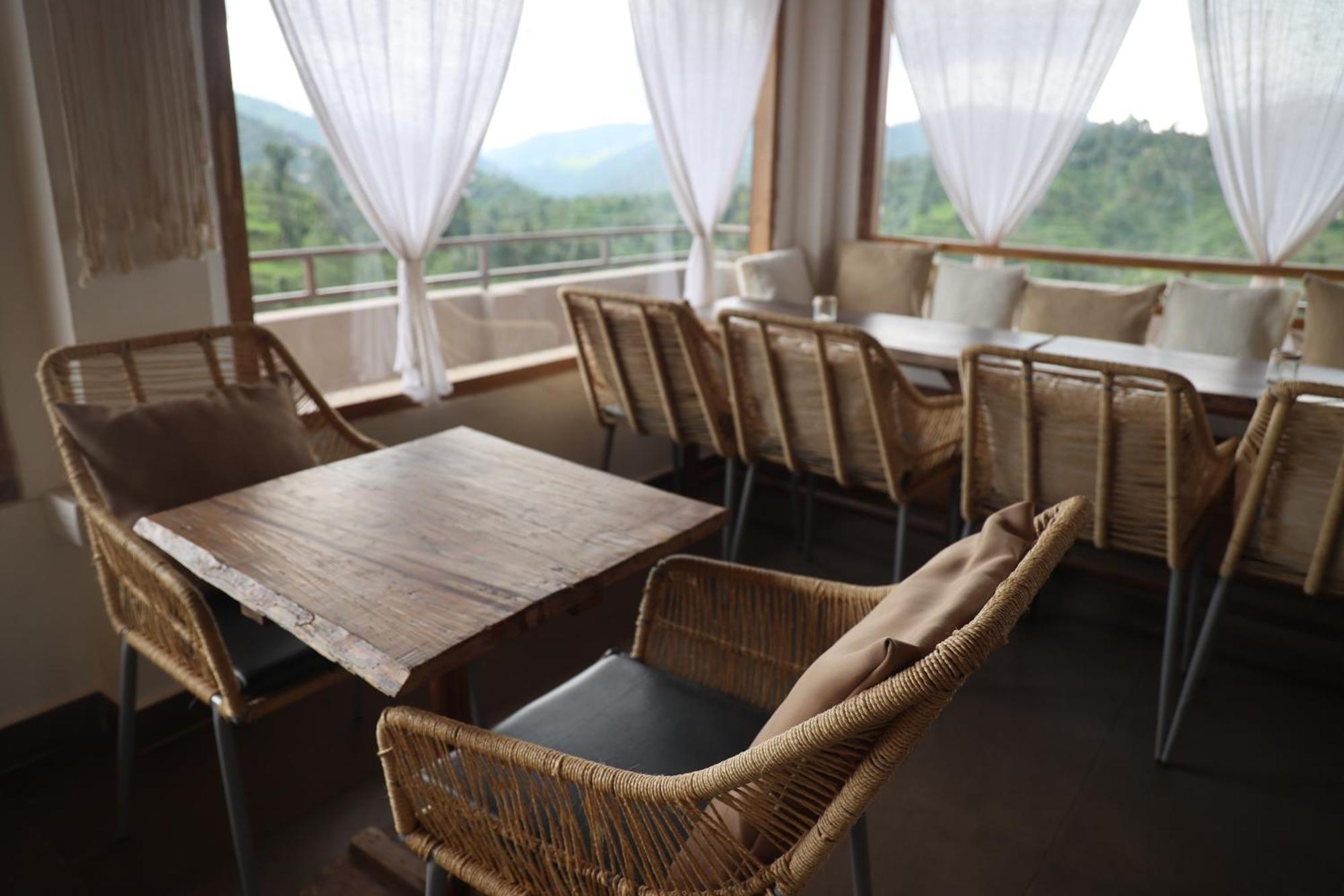 Stays 3* Mukteshwar