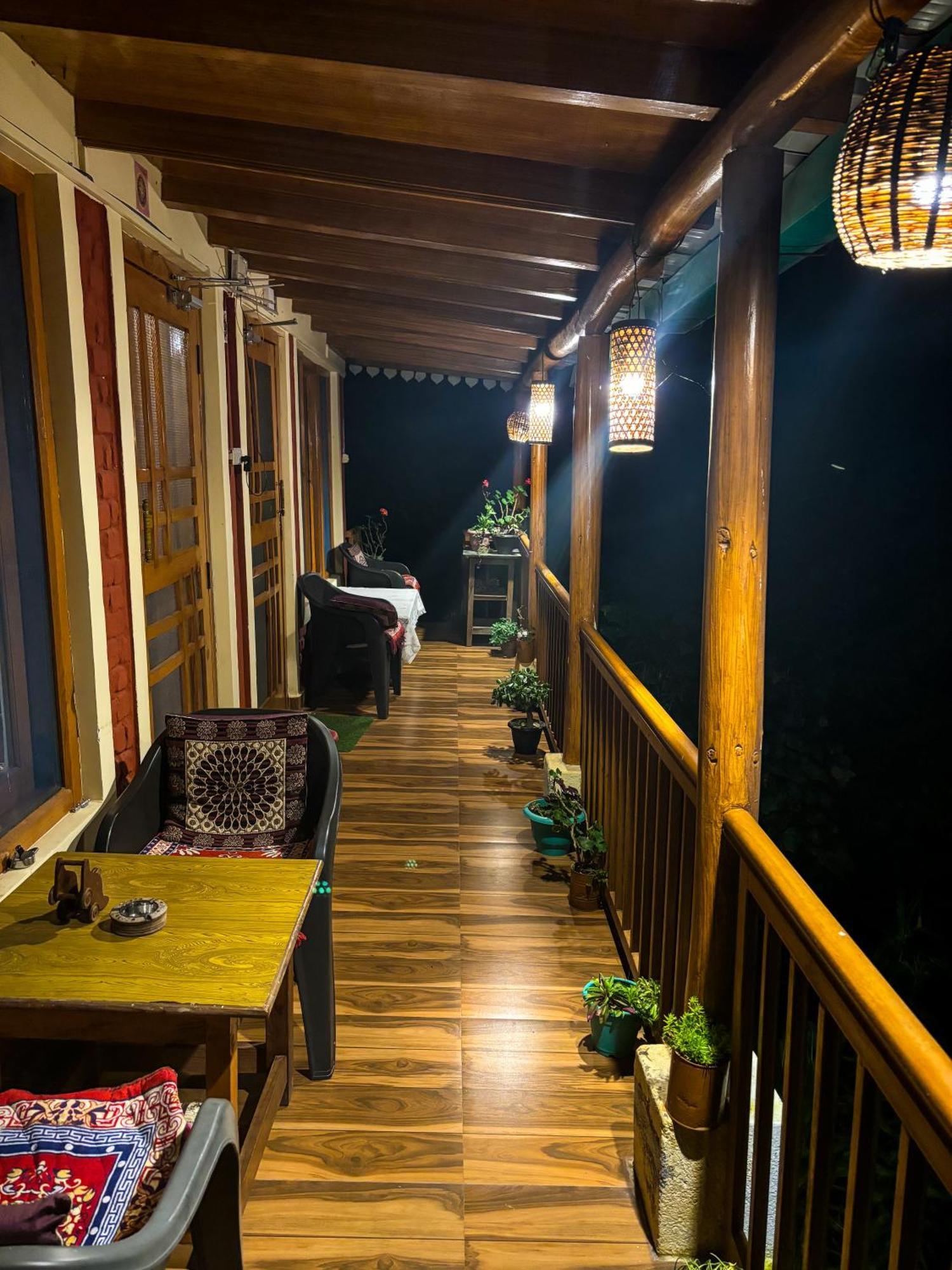 Odyssey Sathkol Homestay *