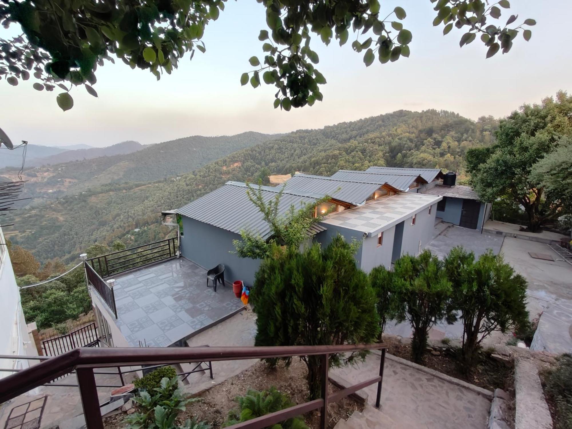 Woodpecker Nest By Lakes & Woods 4* Mukteshwar