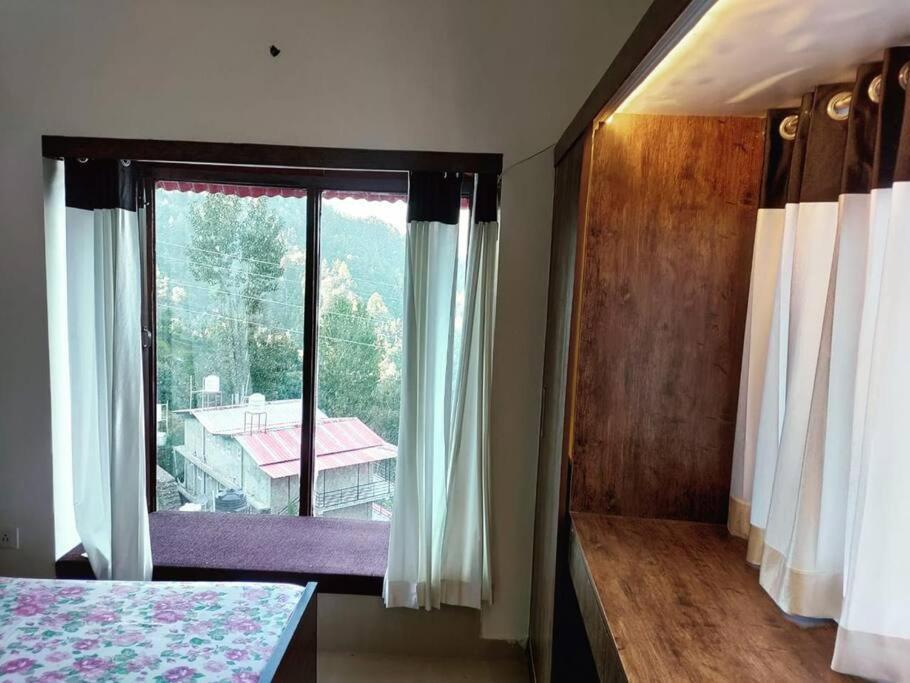 Misty Manor Mukteshwar