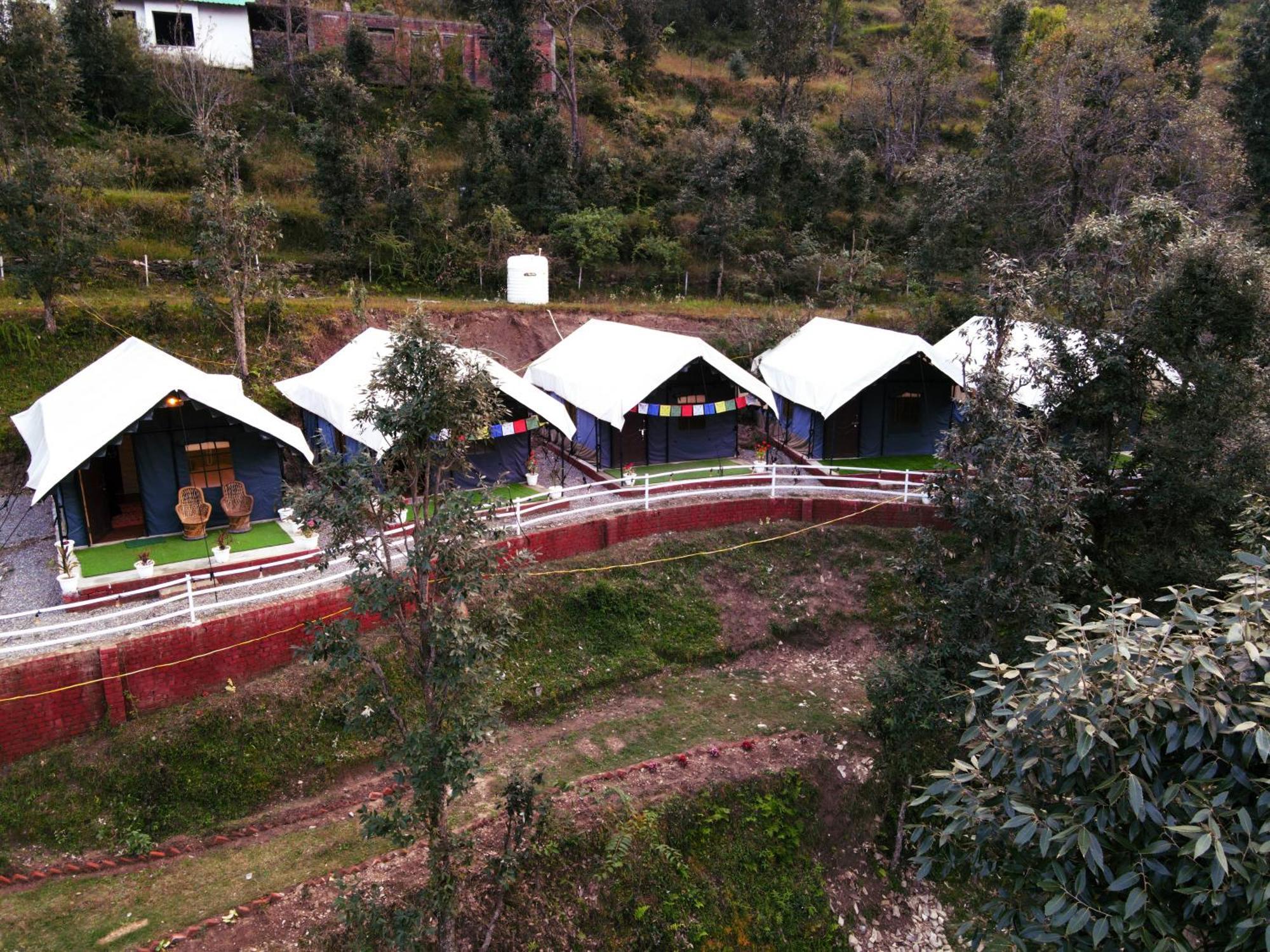 Emerald Woods Hotel 3*