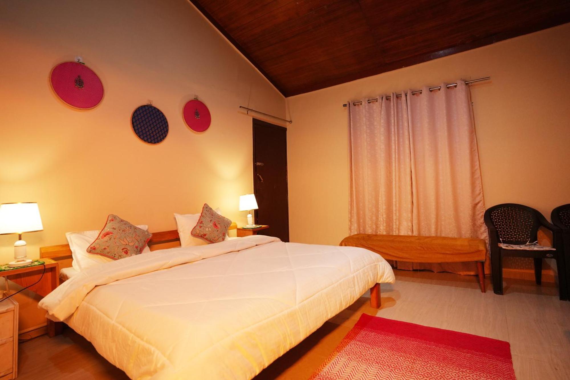 Emerald Woods Hotel