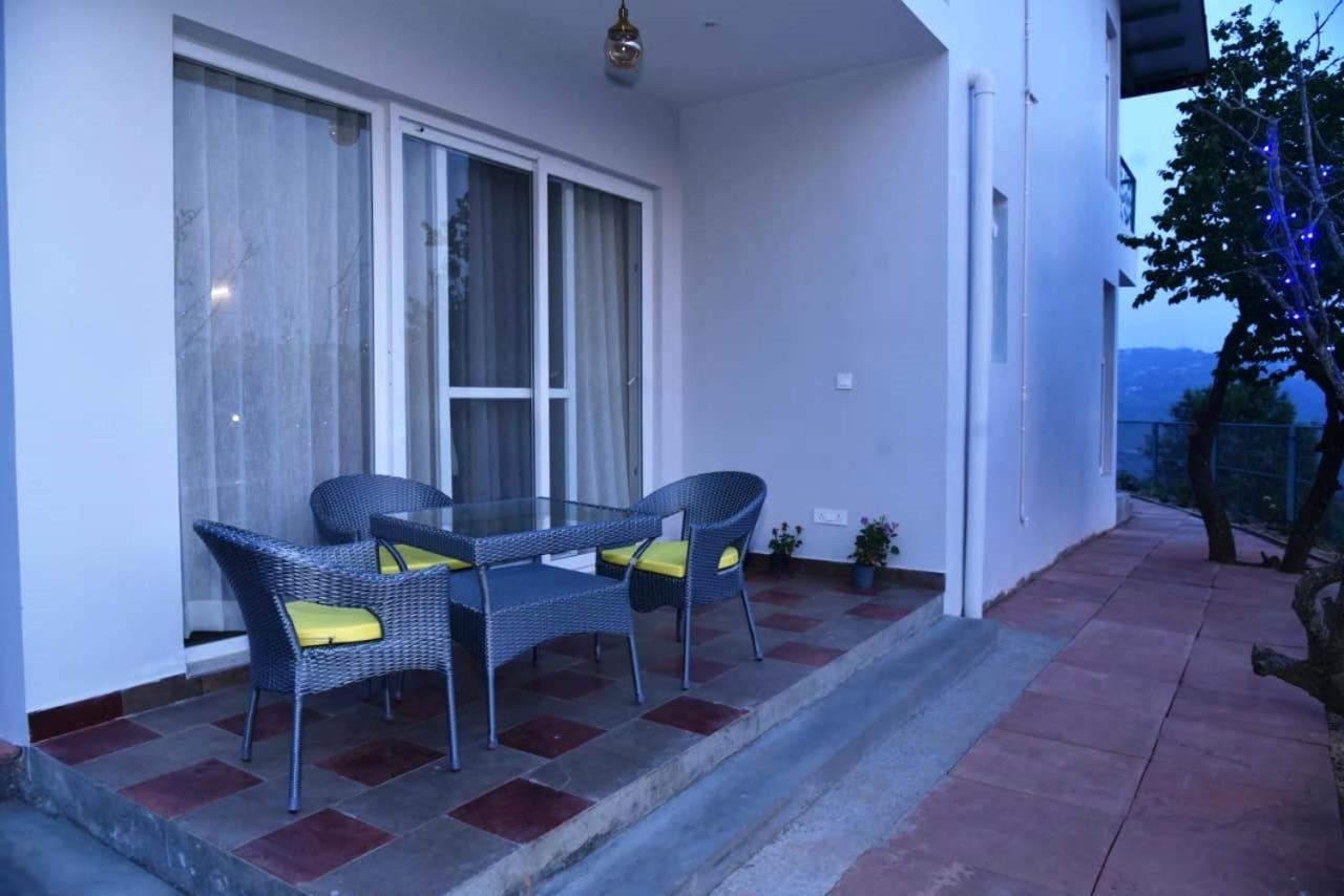 Adrushya Estates Luxury Suites, Hotel