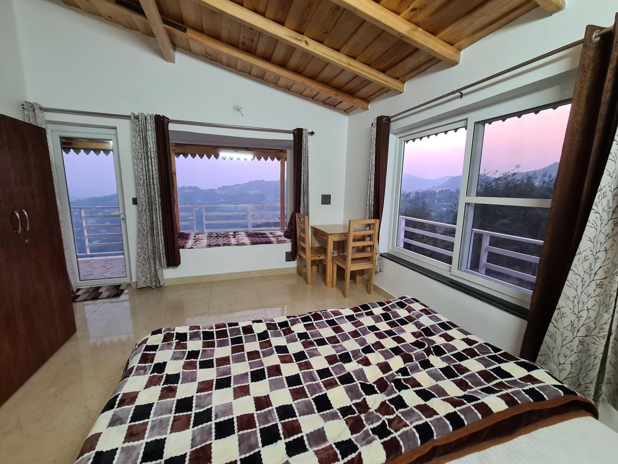 Abhi's Hotel 3*