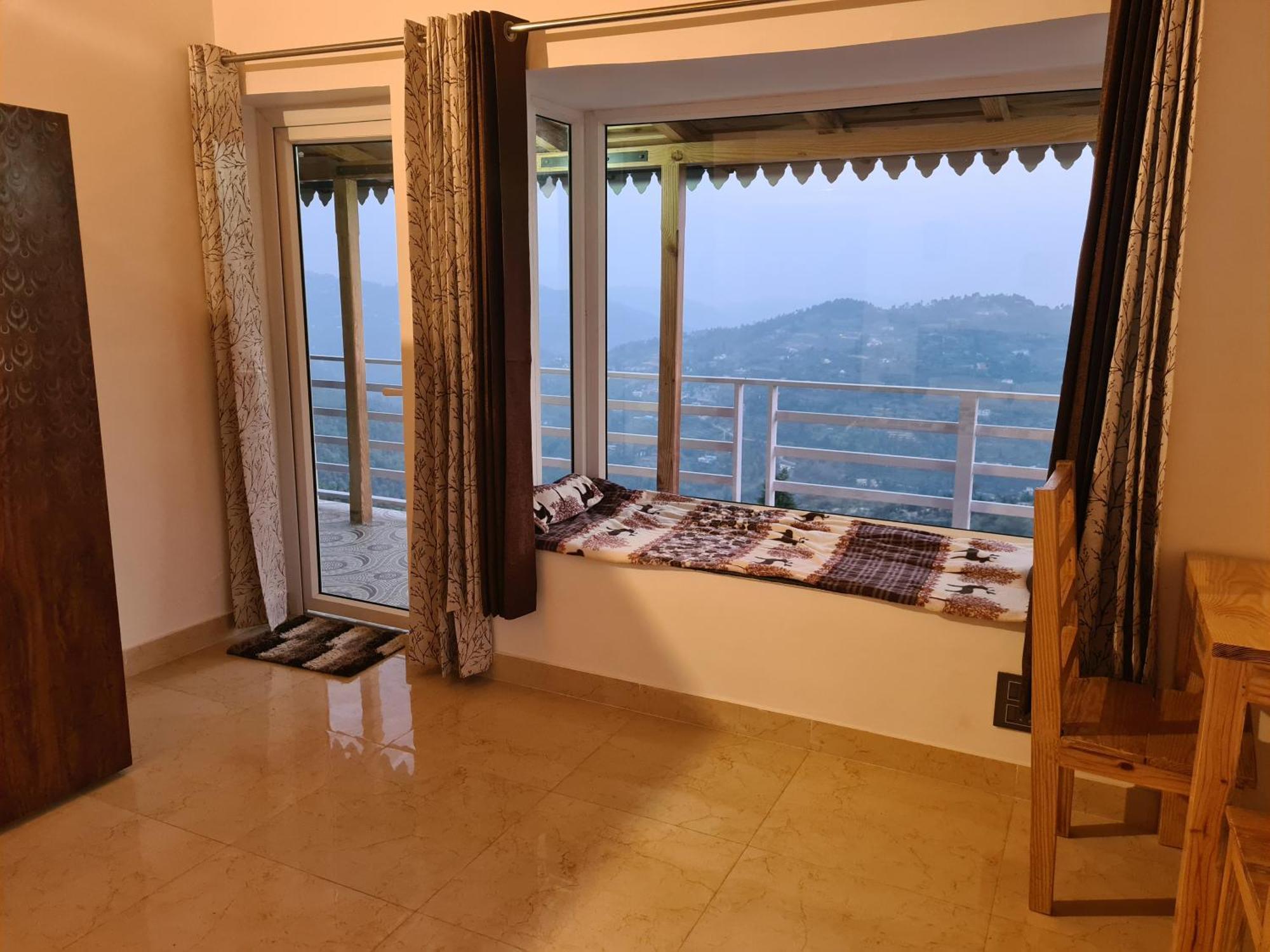 Abhi's Hotel