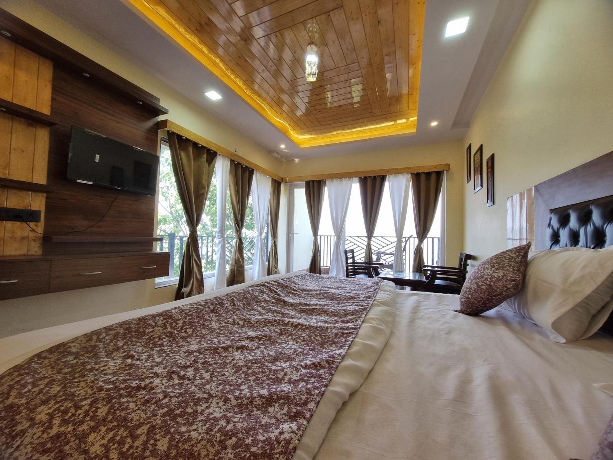 The White Mountaina Hotel 5*