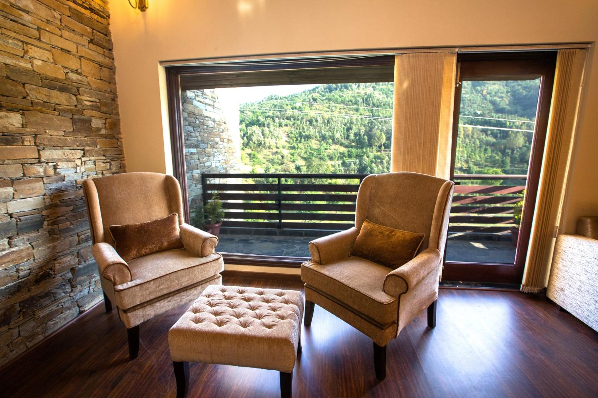 The Glenbrook Retreat *
