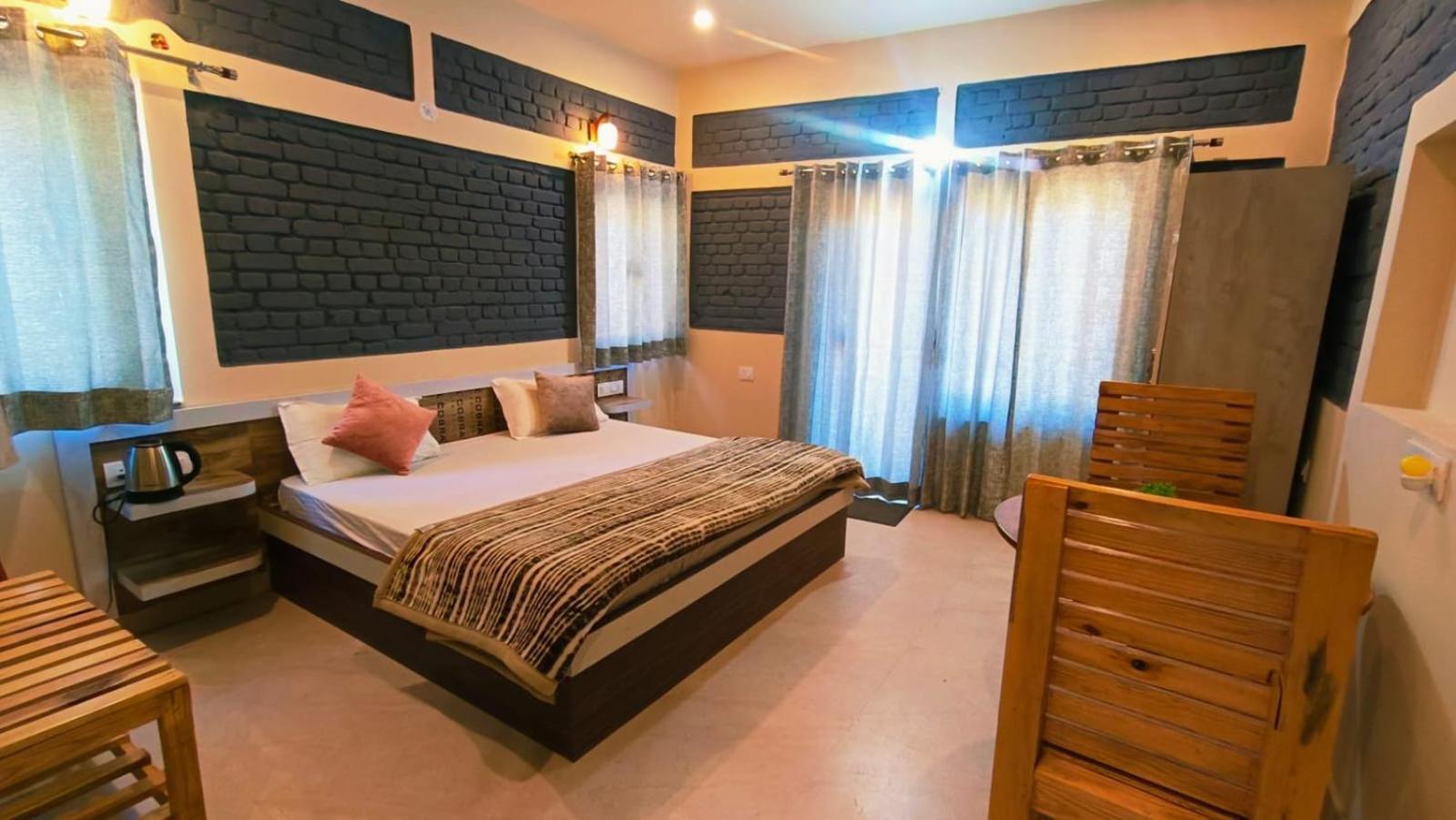 Homestay Pahadi Safaari