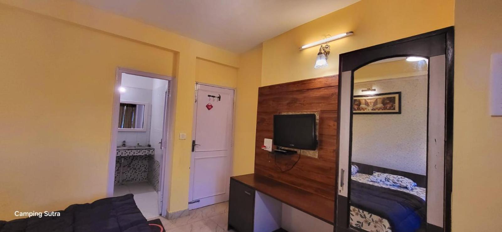 The Club Nine Hotel 3*