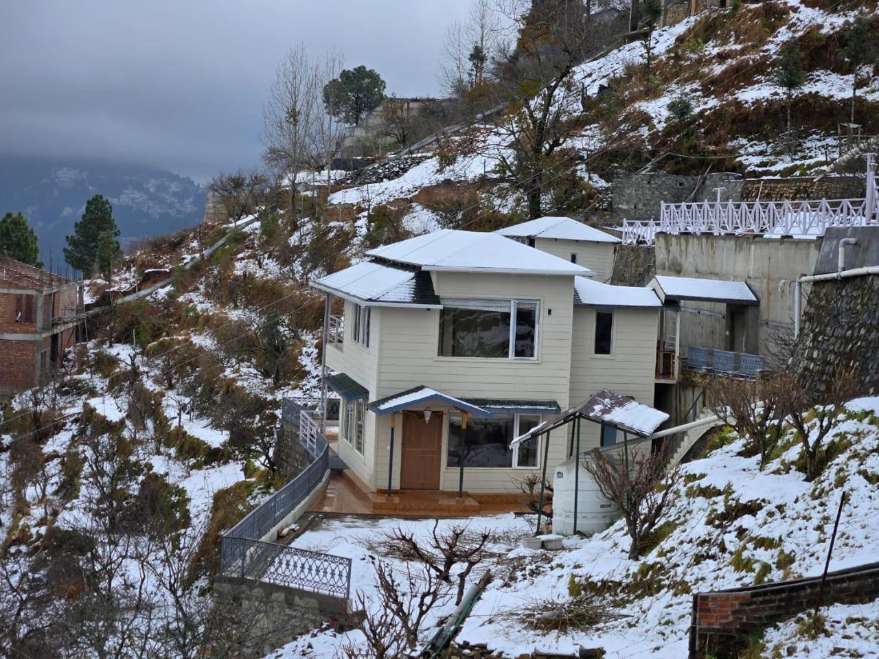 Qcent Club Mukteshwar