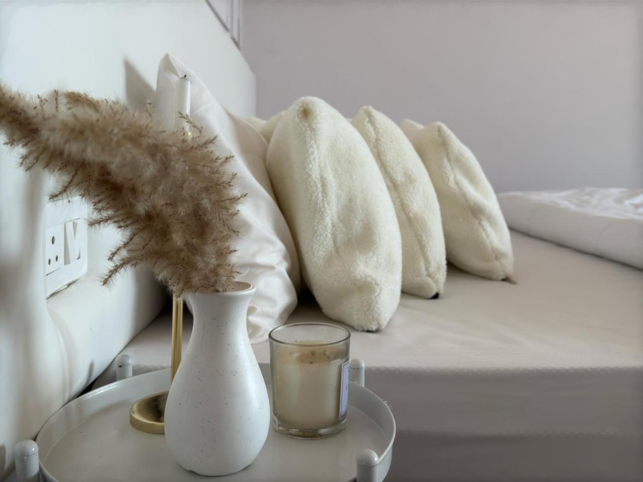 Exstasy - Bathtub & Cafe - Your Romantic & Cozy Getaway - Thhpsociety - Mukteshwar
