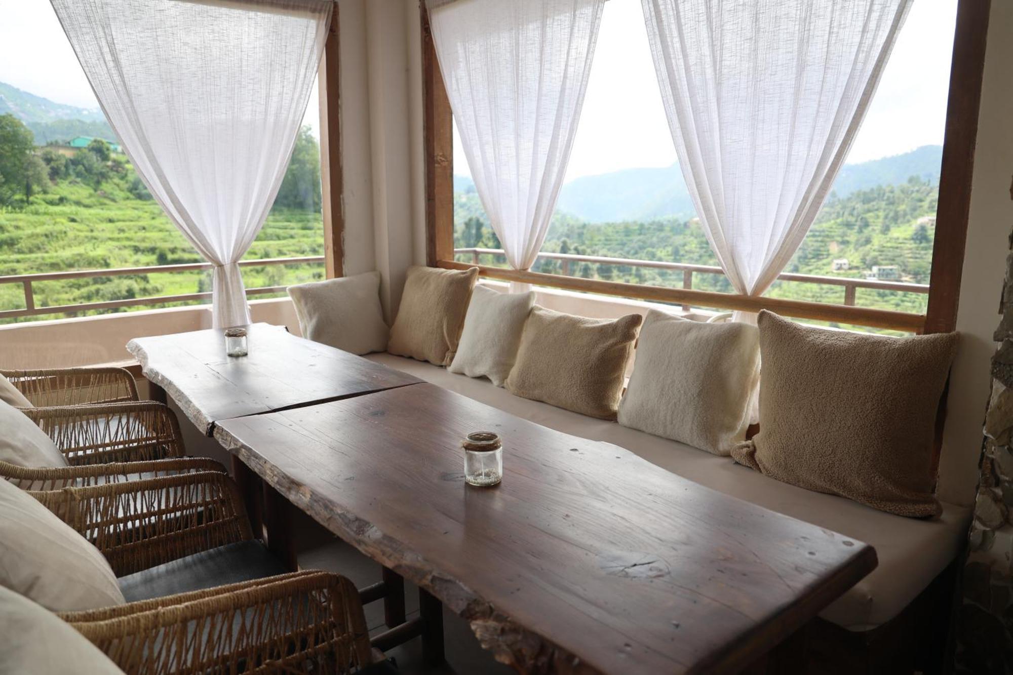 Nazaara -thhpsociety - - Witness The View From Your Bed Mukteshwar