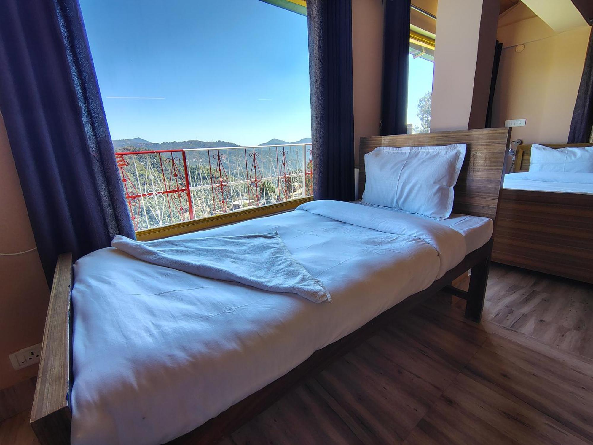 Commander Hotel