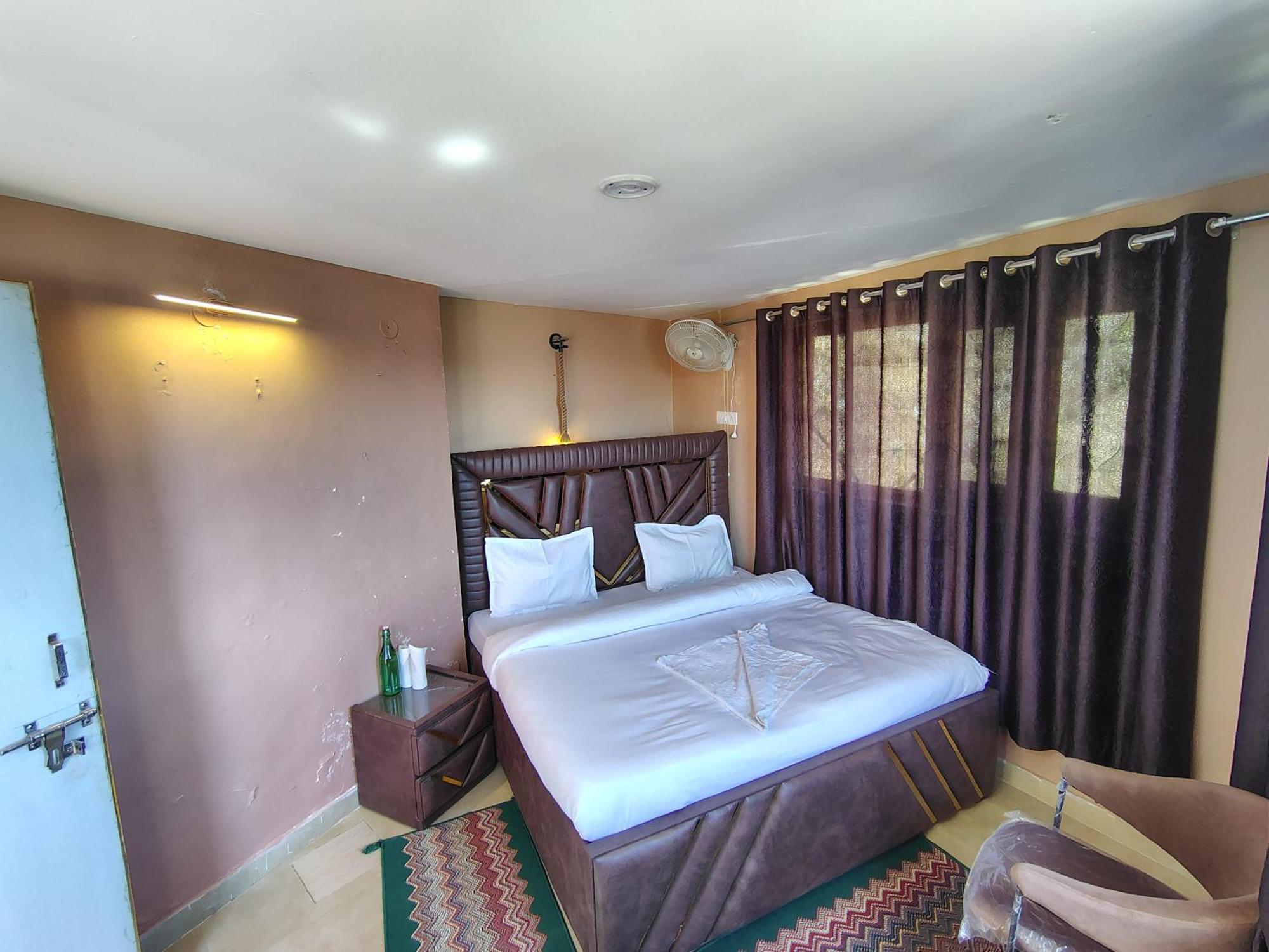 Hotel Commander Mukteshwar