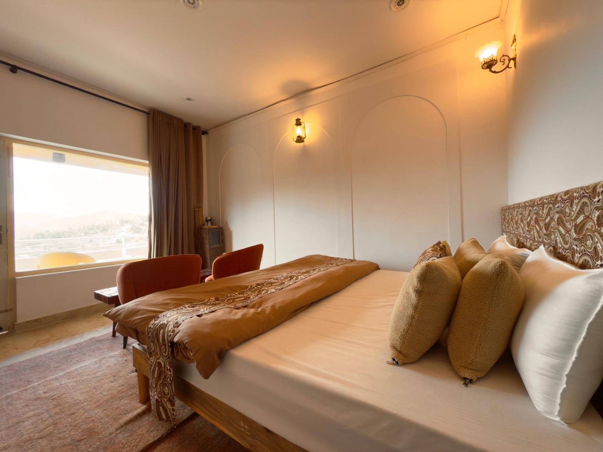 Nazaara -thhpsociety - - Witness The View From Your Bed Homestay Mukteshwar