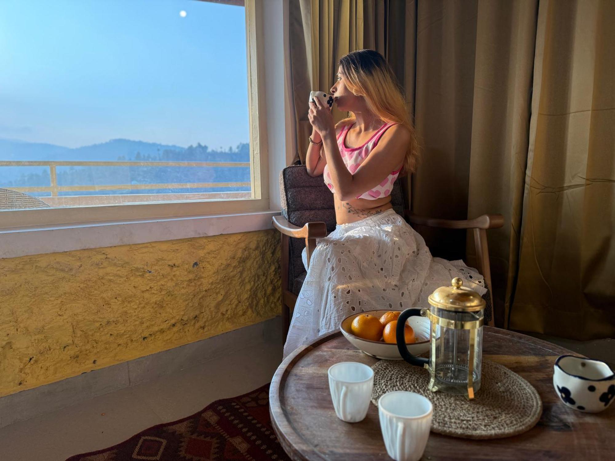 Nazaara -thhpsociety - - Witness The View From Your Bed Homestay