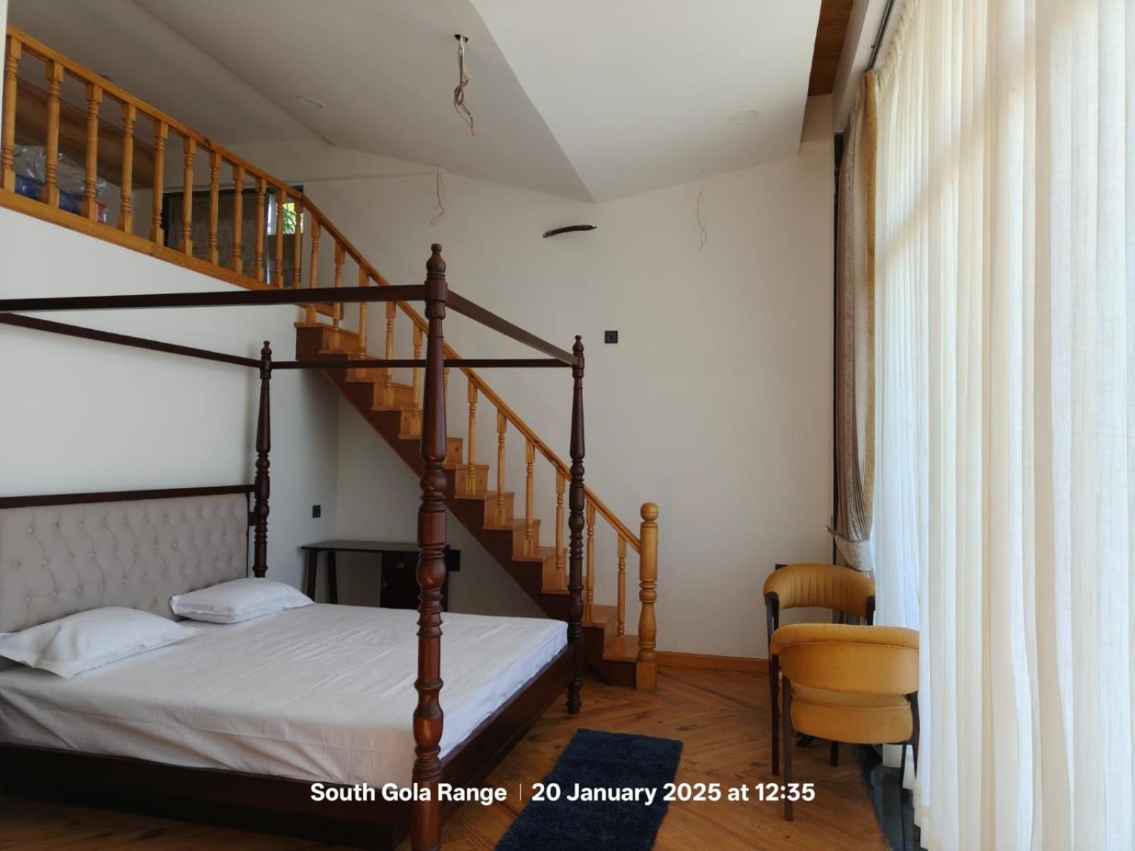Trios Bed & Breakfast *