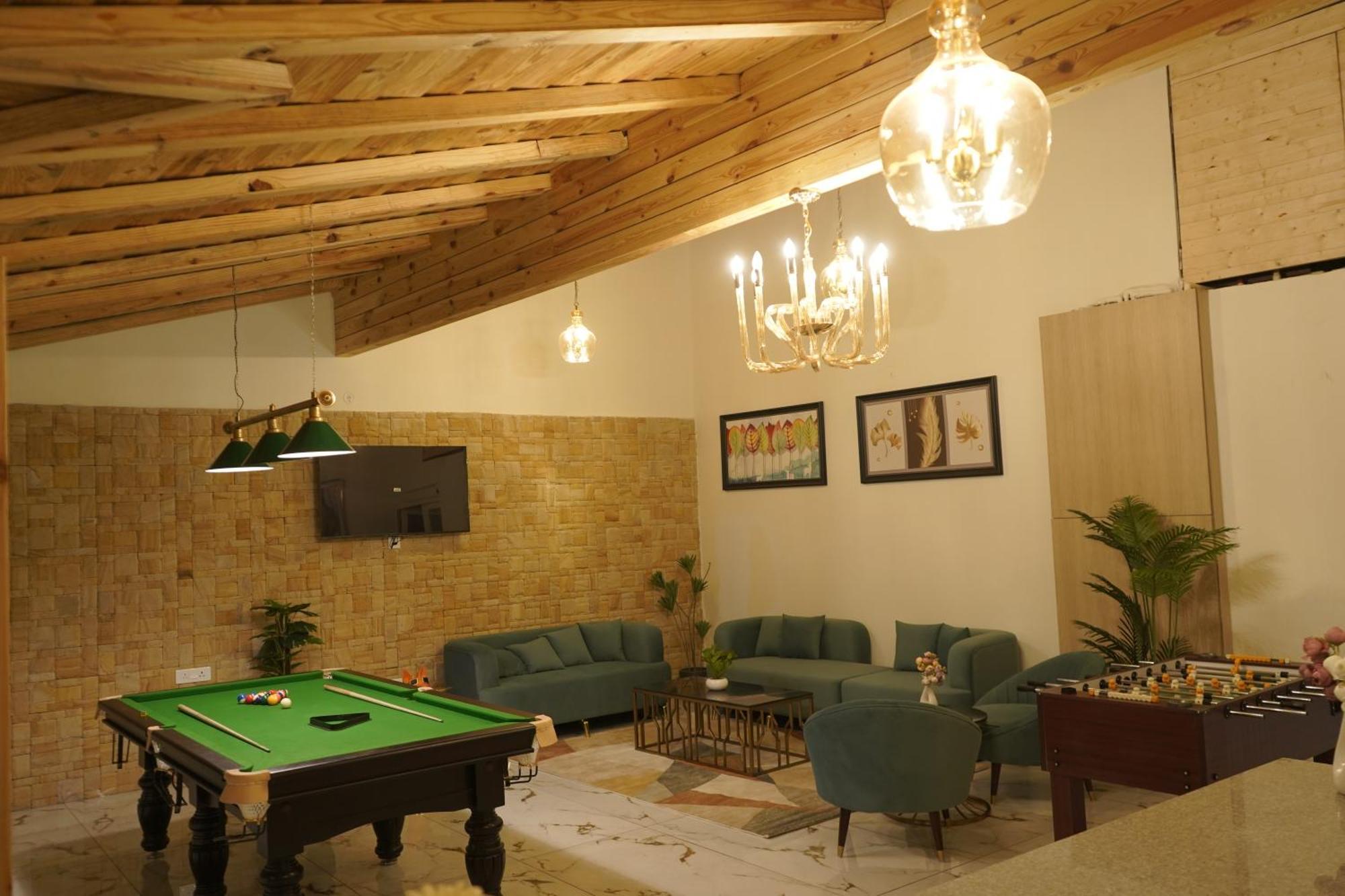 Uptown Kingdom The Luxury Hotel Mukteshwar