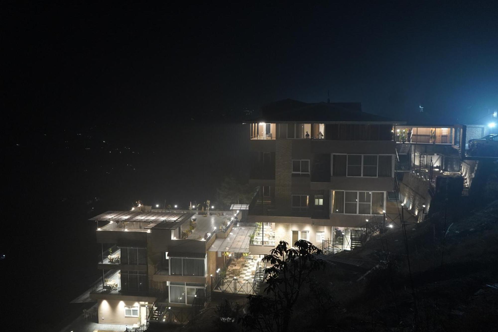 Hotel Uptown Kingdom The Luxury Mukteshwar