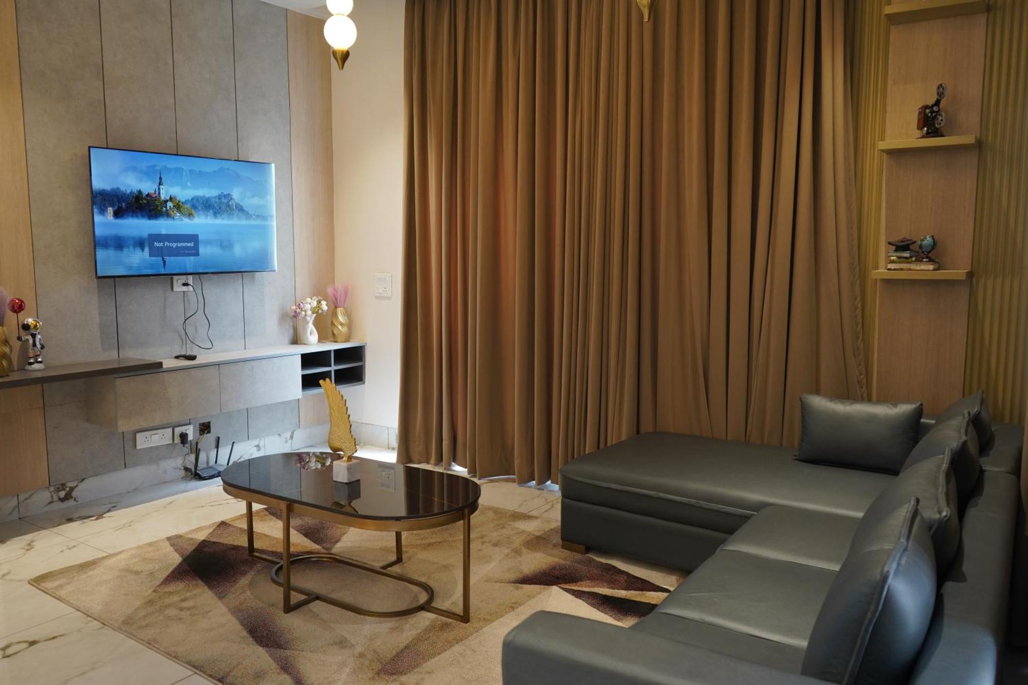 Uptown Kingdom The Luxury 4*
