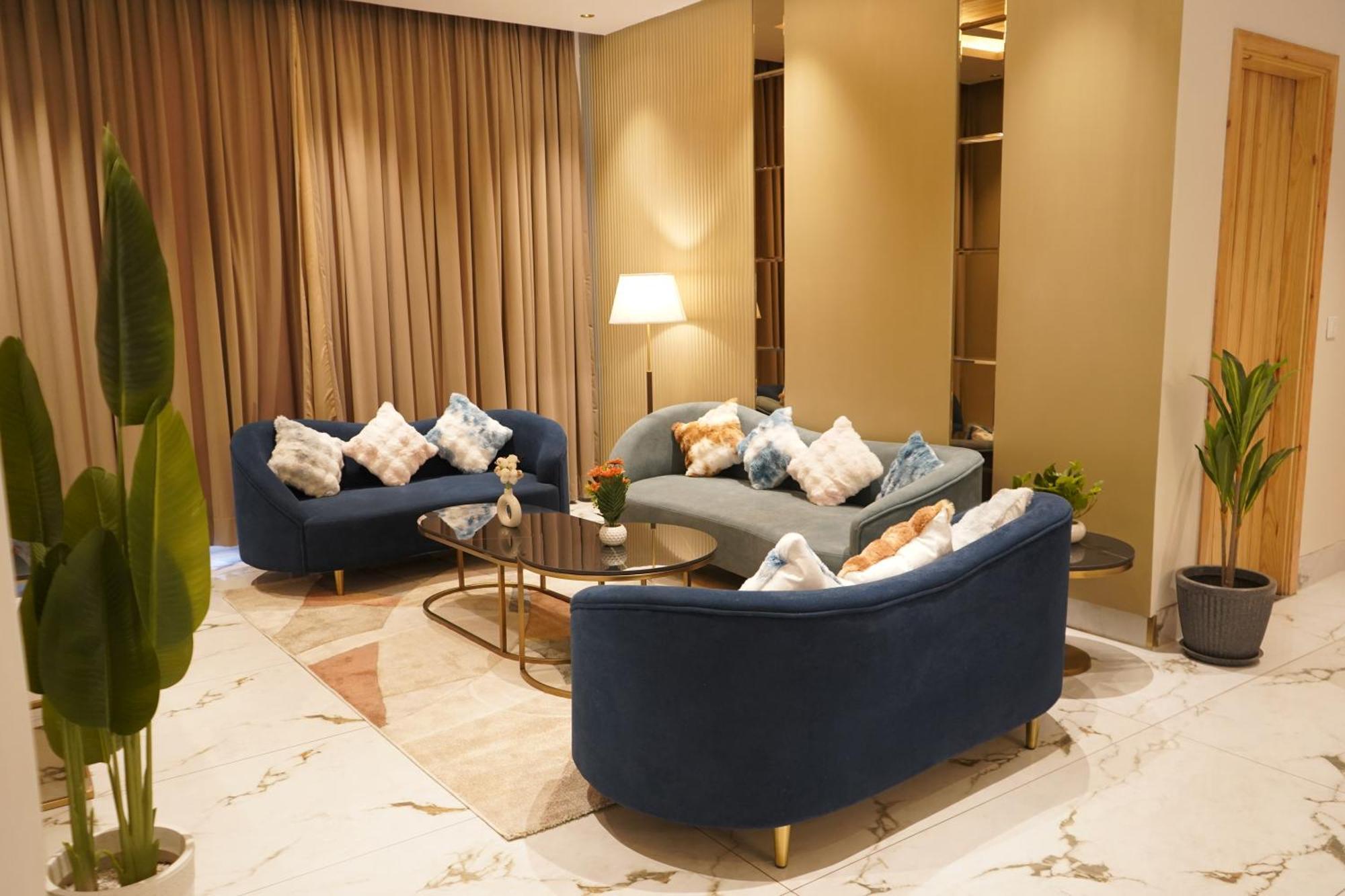 Hotel Uptown Kingdom The Luxury 4*