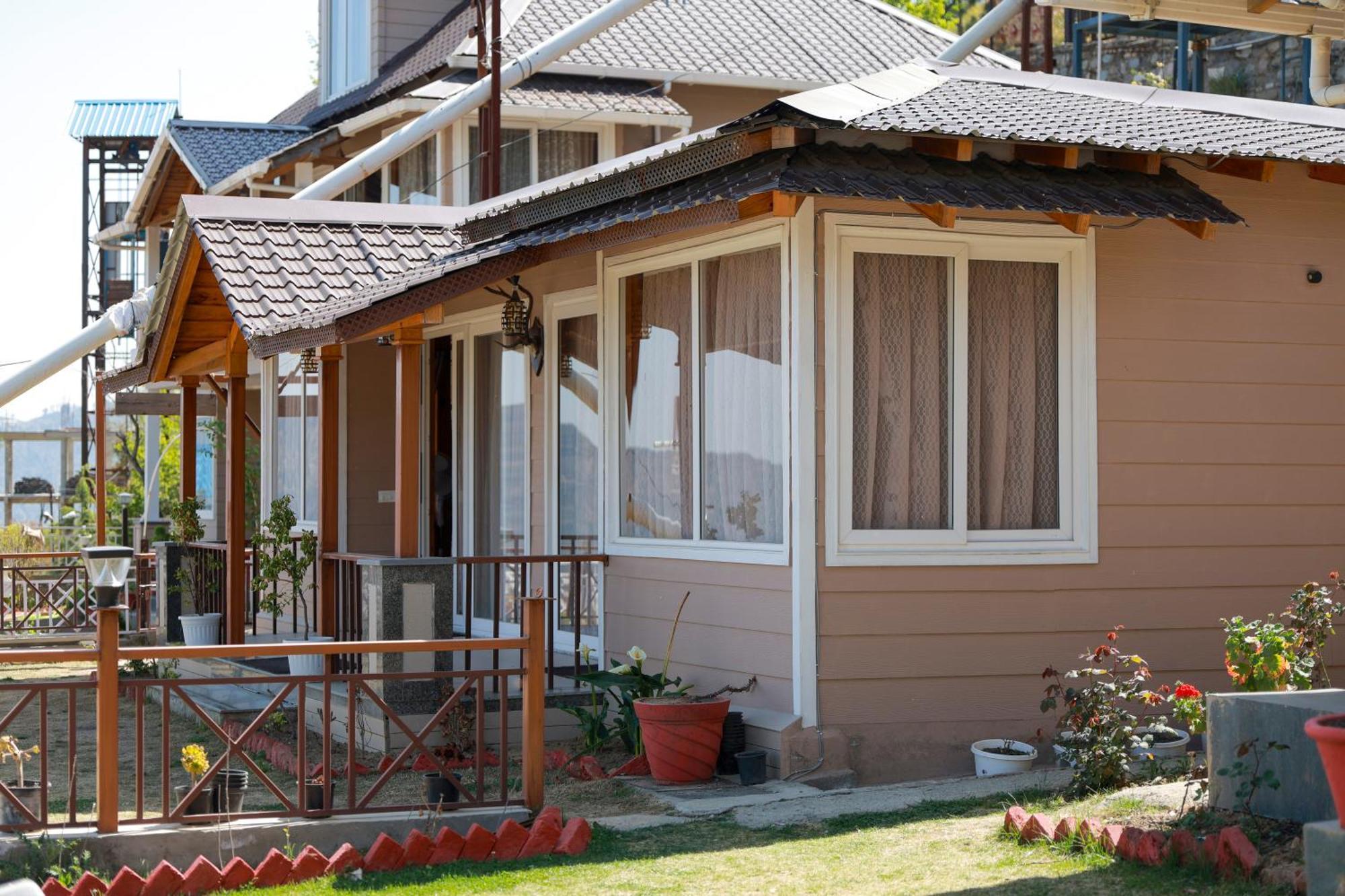 Resort Qcent Club Mukteshwar