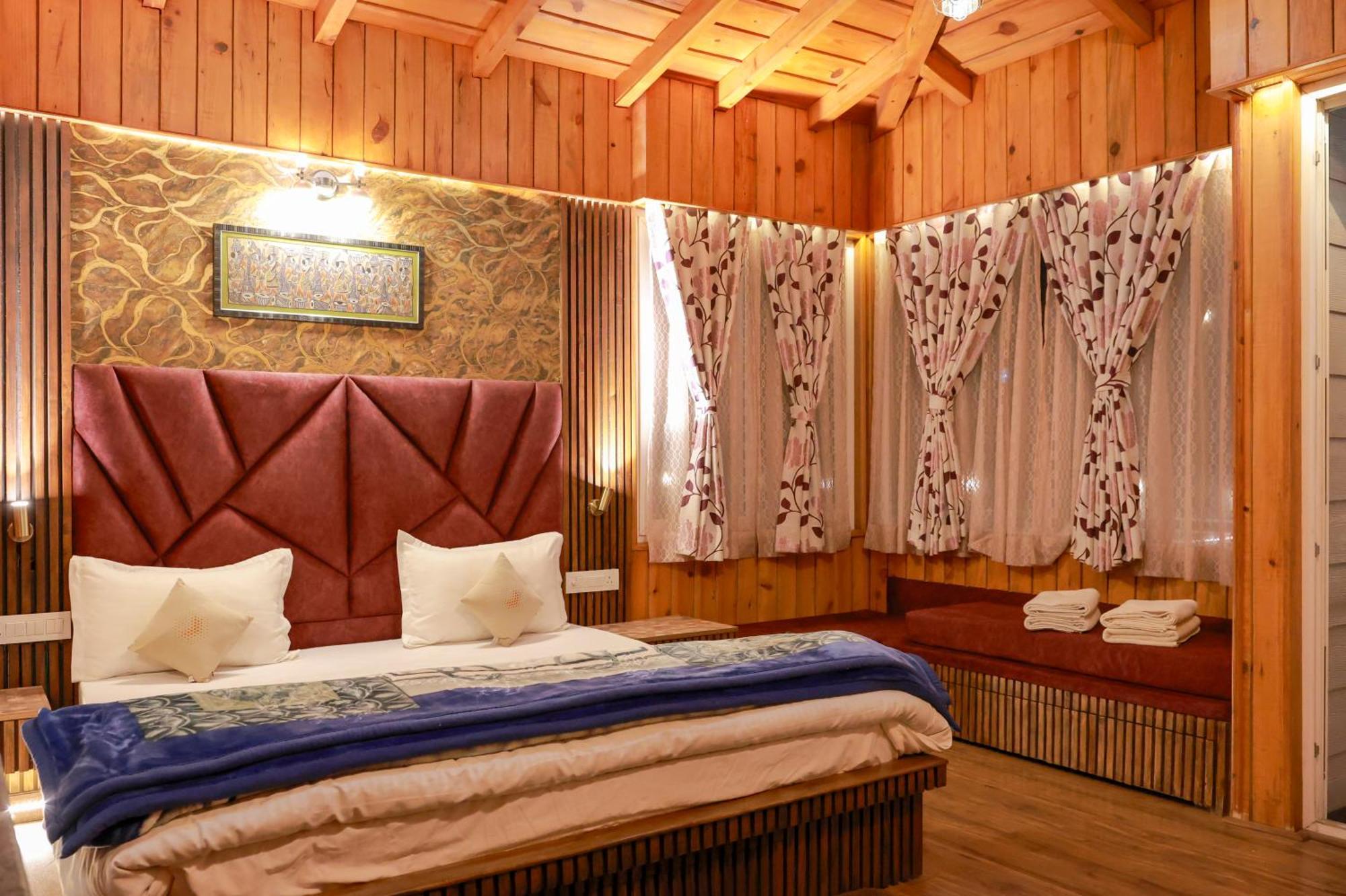 Qcent Club Mukteshwar