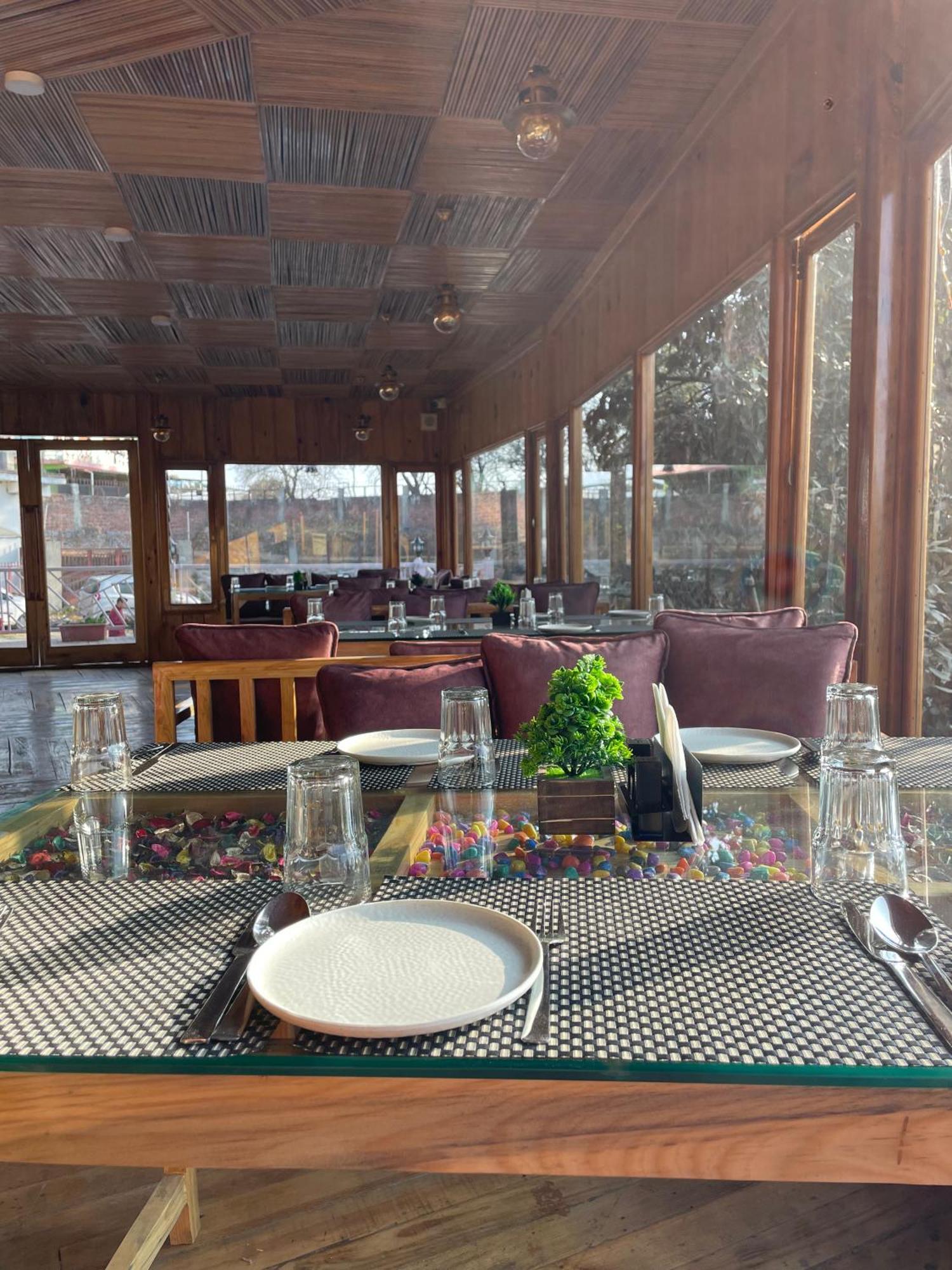 The Golden Castle Hotel 3*