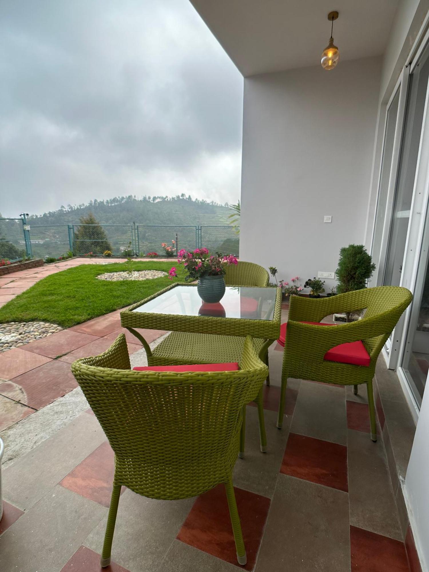 Adrushya Estates Luxury Suites, Hotel 3*