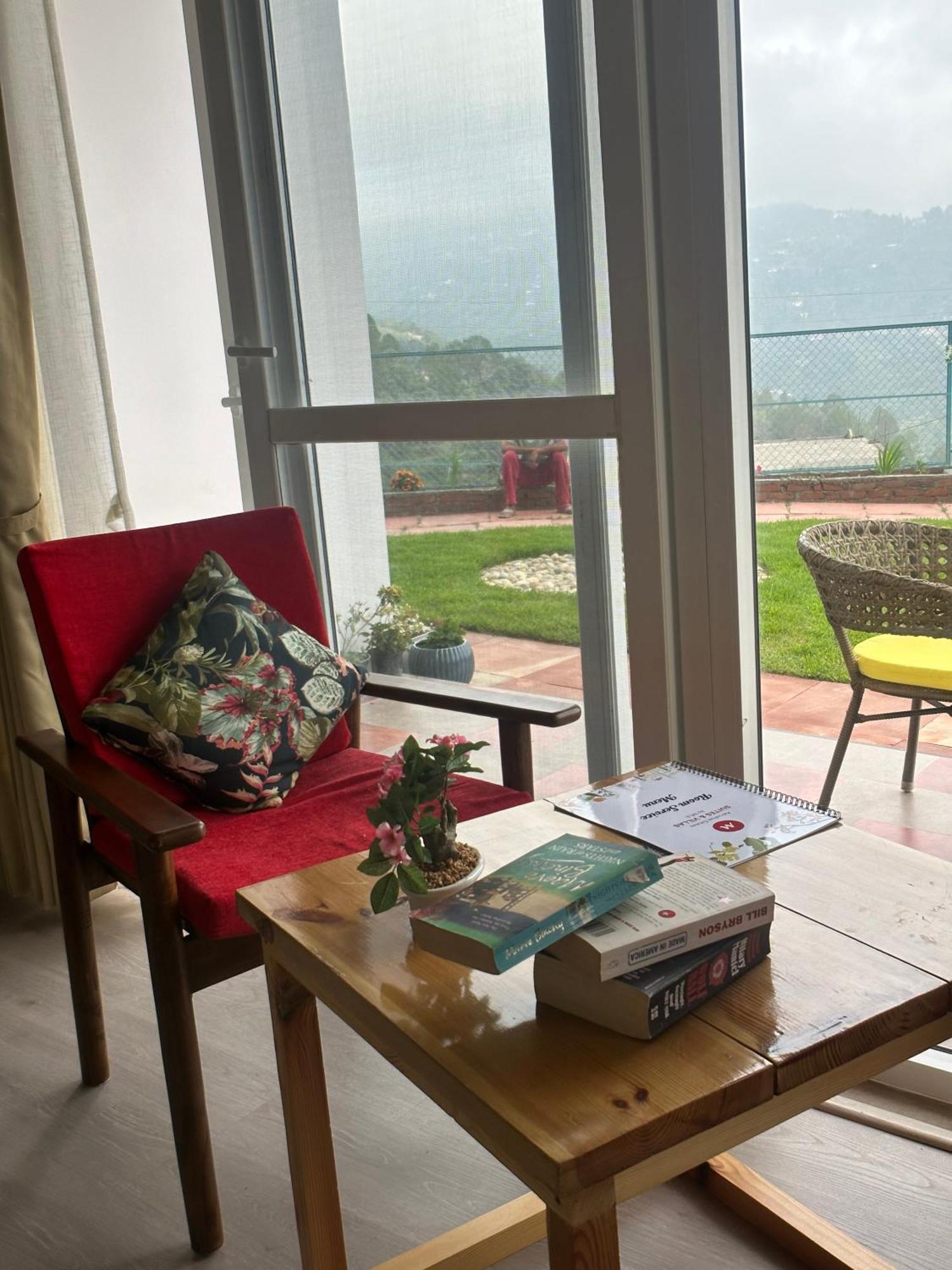 Hotel Adrushya Estates Luxury Suites, Mukteshwar