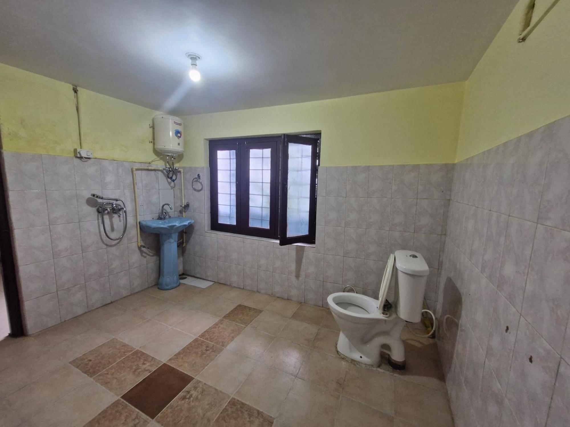 Snowberry Hotel