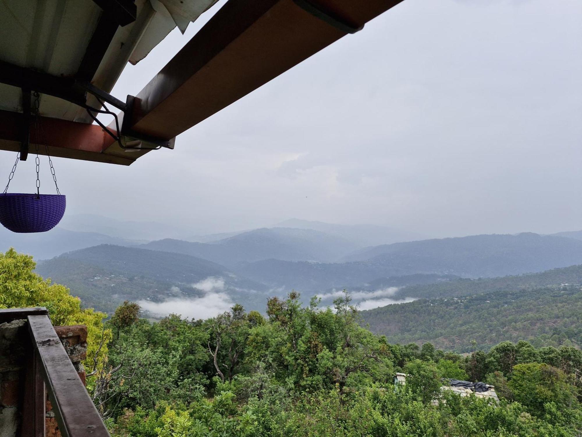 Hotel Snowberry Mukteshwar