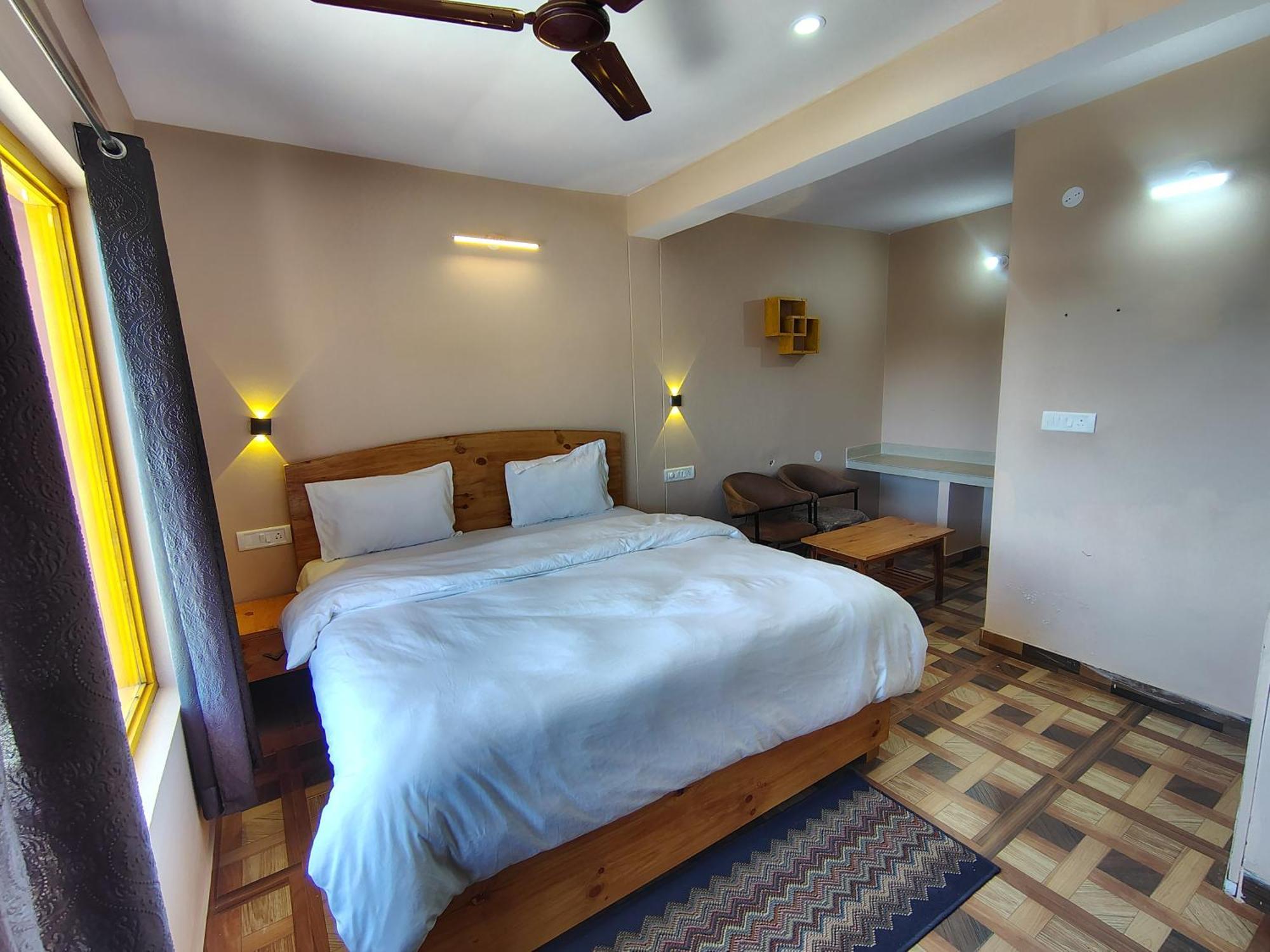 Commander Hotel 2*