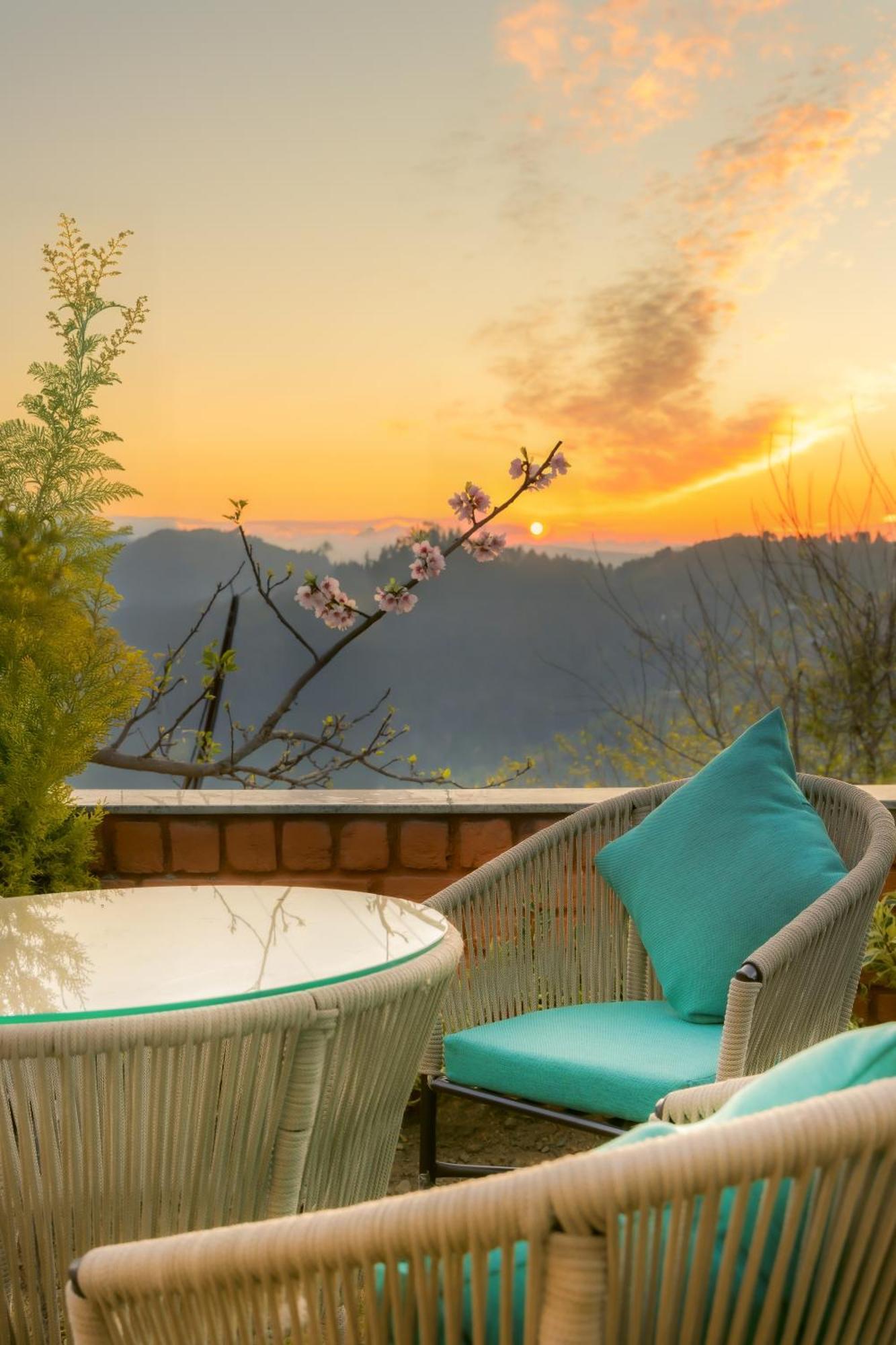 Hotel Kyomi Retreat-mukteshwar 4*