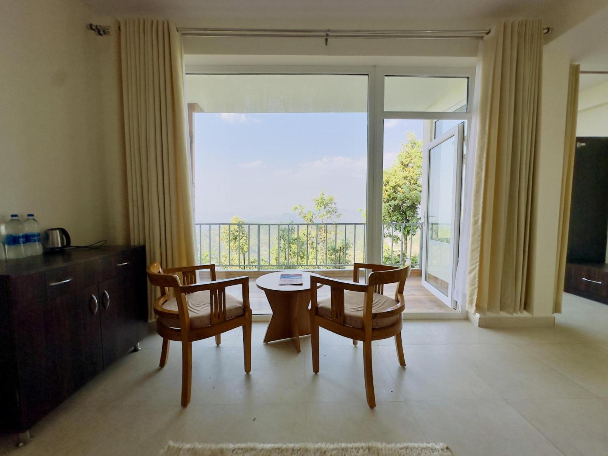 Resort Shree Parijat - Luxury In