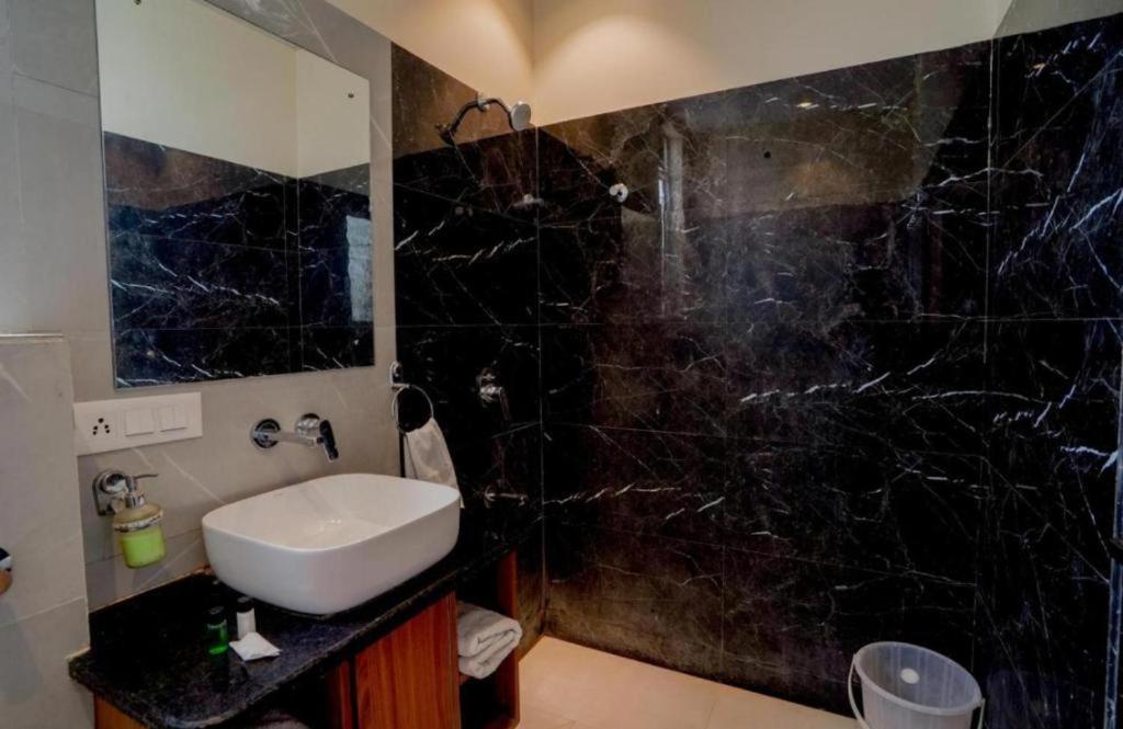Hotel Pine Country 4*