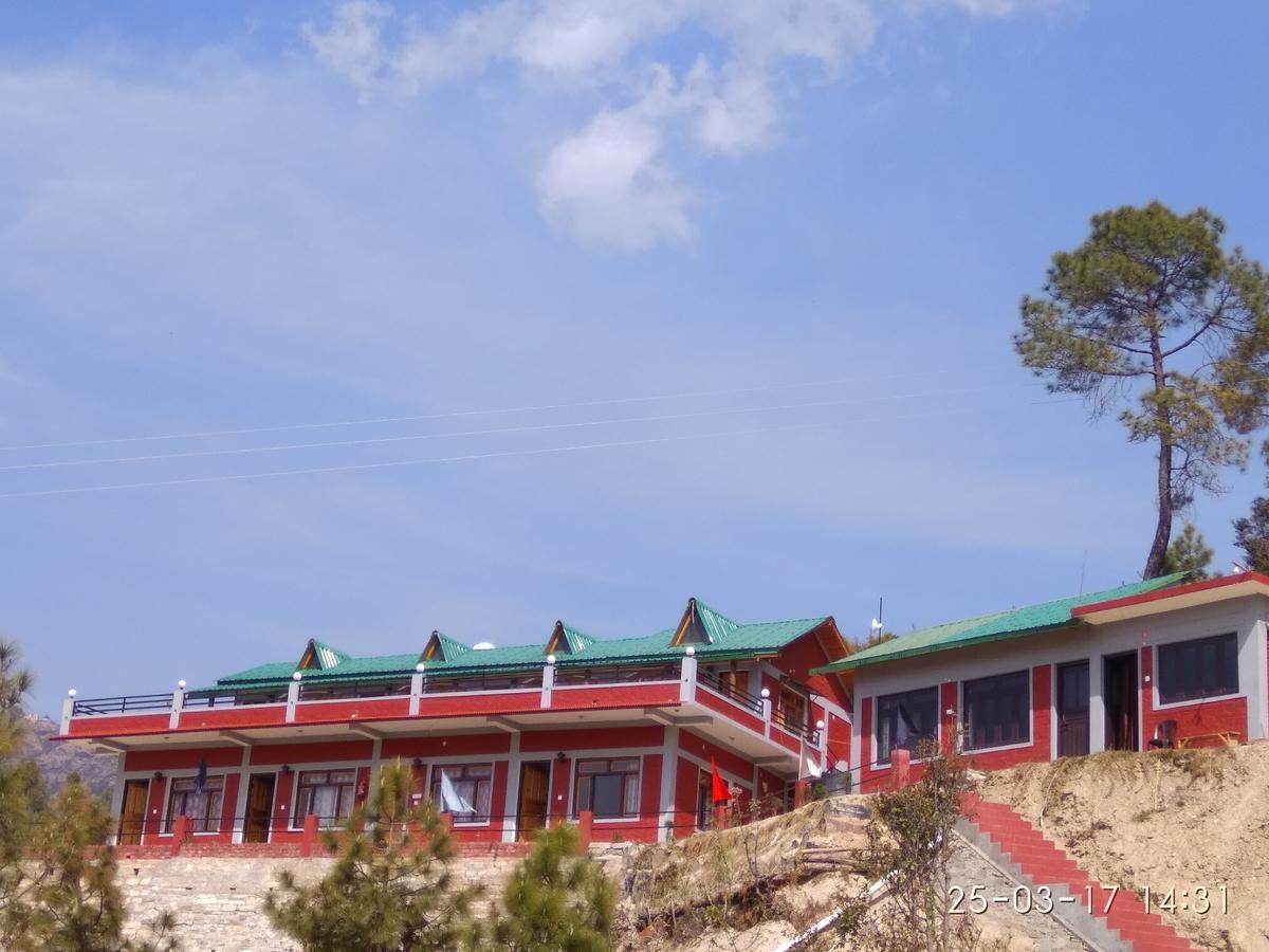 Resort Oak Essence Mukteshwar