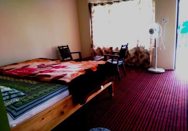 Resort Oak Essence Mukteshwar