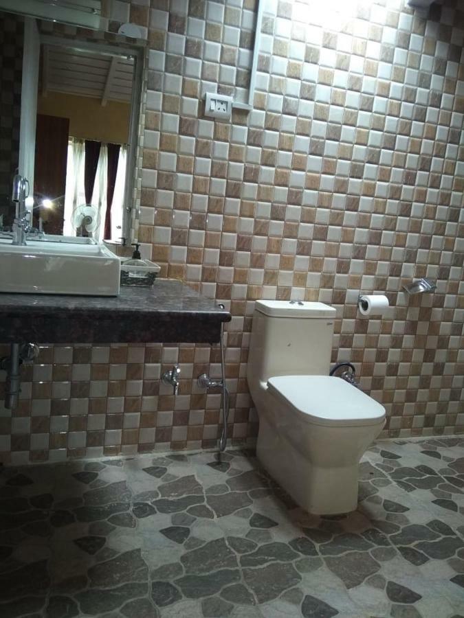 Hotel Whispering Heights Mukteshwar