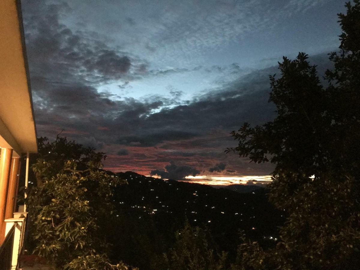 Enchanted Hills Bed & Breakfast 3*