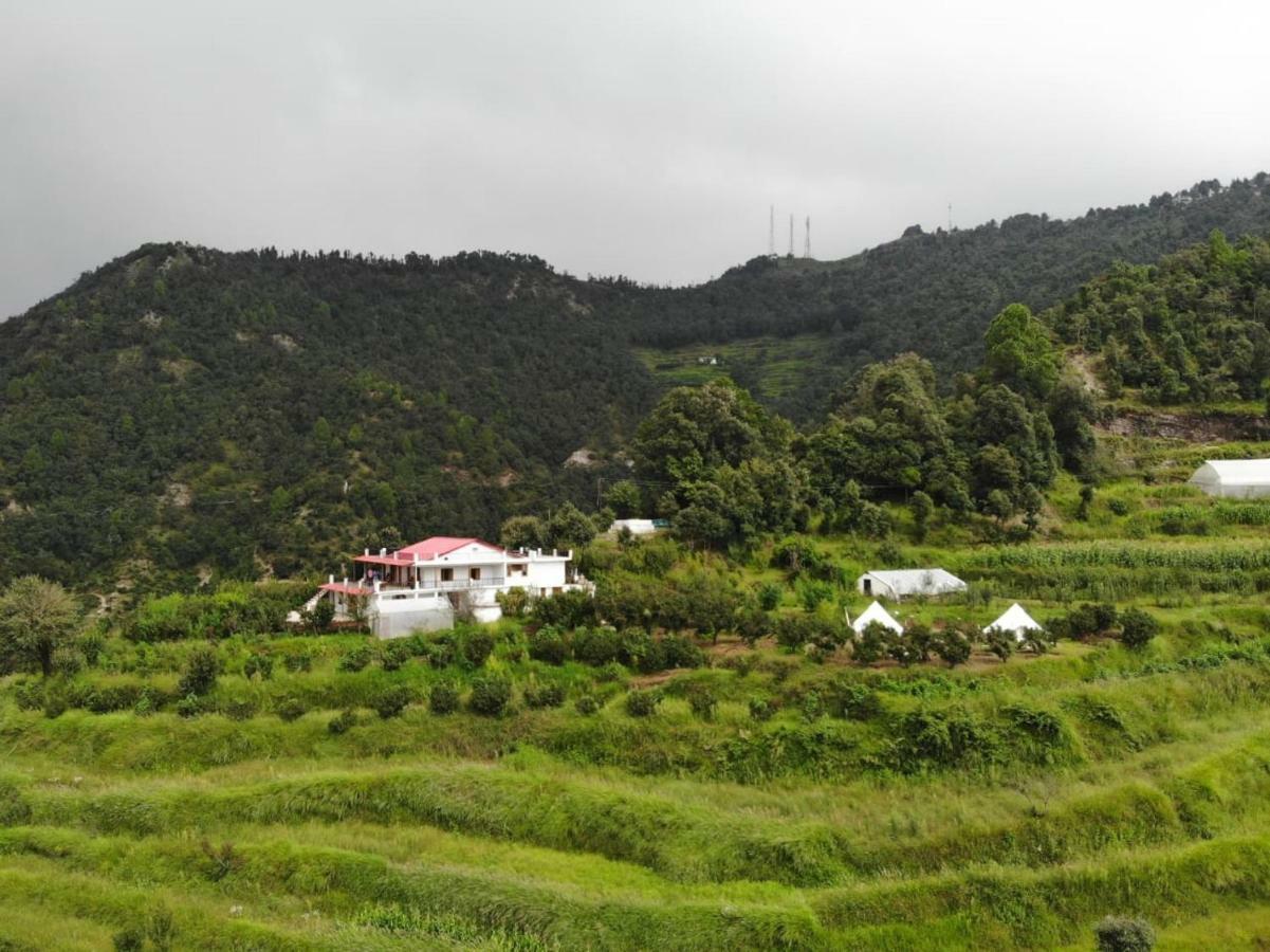 Enchanted Hills Bed & Breakfast 3*