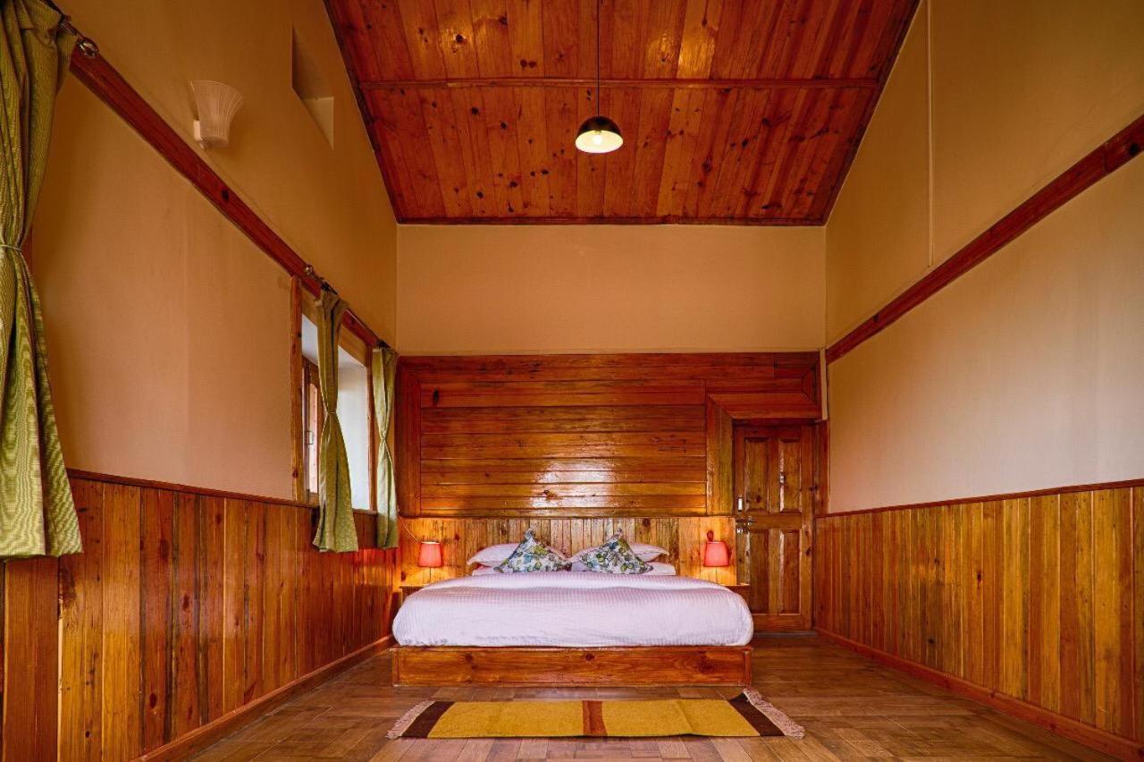 Enchanted Hills Bed & Breakfast 3*